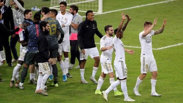 CCTV5直播！上海VS新疆严阵以待，张镇麟渐入佳境，卢伟拒绝爆冷