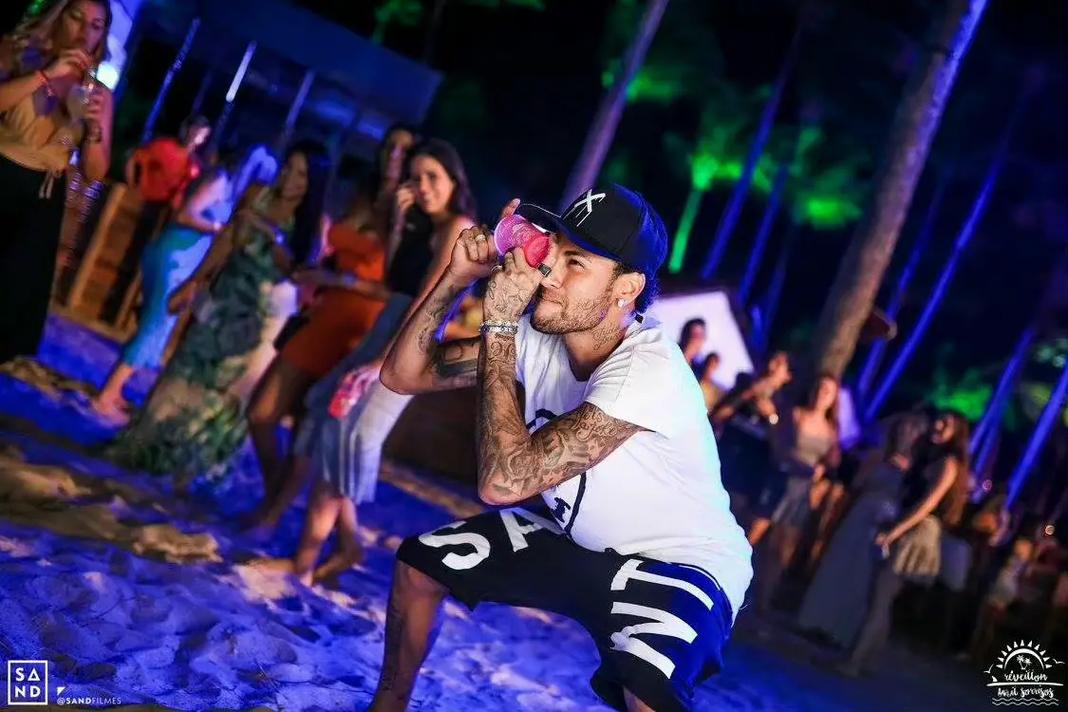 对话2025斗鱼黄金大奖赛冠军队长君墨，斗鱼平台独家自制电竞IP再发力