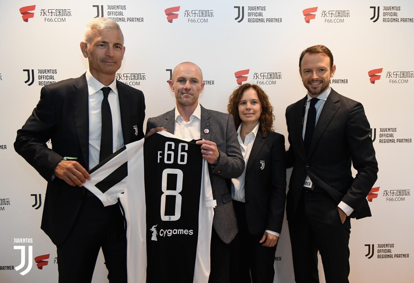 湖马大战赛后爆发大规模冲突！范德比尔特与索汉口角升级直接戳脸