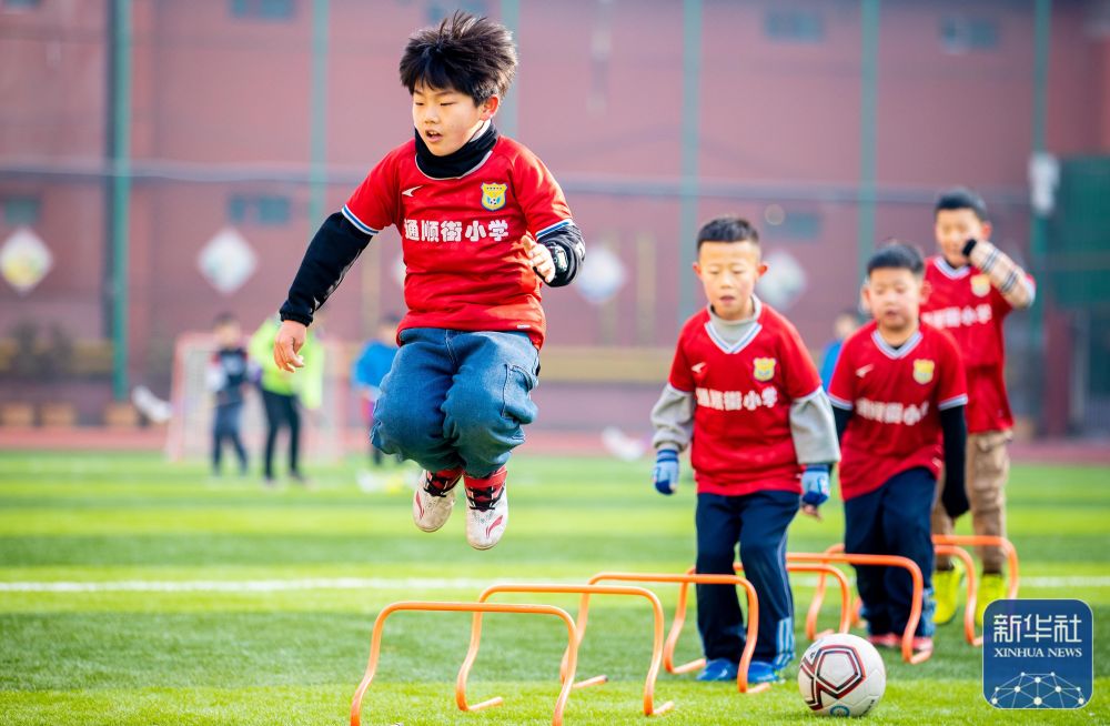 网友希望《巫师4》新三部曲能更多探索巫师大陆