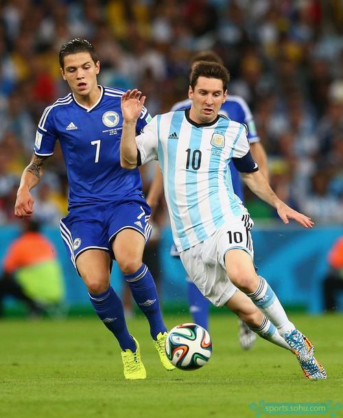 恭喜TH，突破心魔，让二追三击败FNC，拿下EWC2025无畏契约冠军！